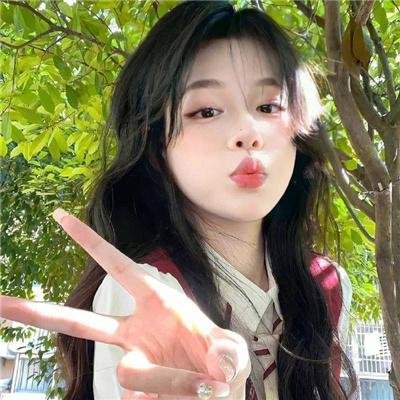 雏燕嬉春